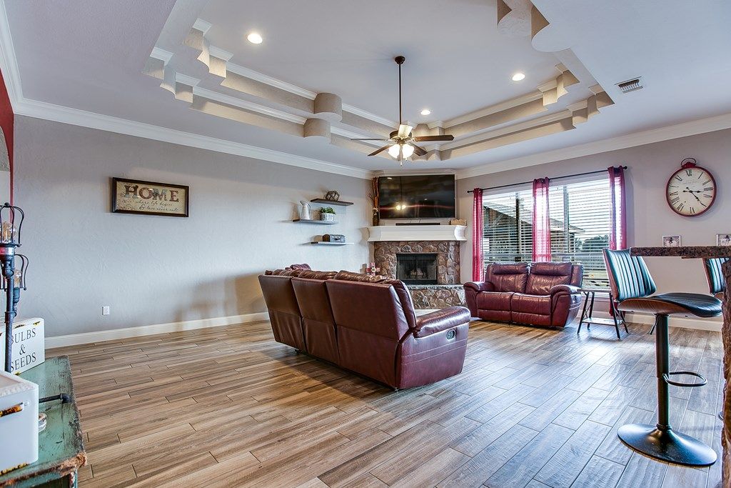 Image 12 of property listing at 1201 S Crossings Court, San Angelo, TX 76904