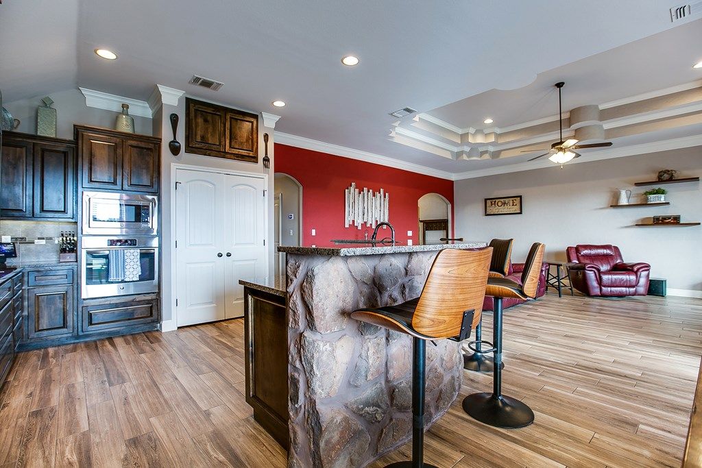 Image 17 of property listing at 1201 S Crossings Court, San Angelo, TX 76904