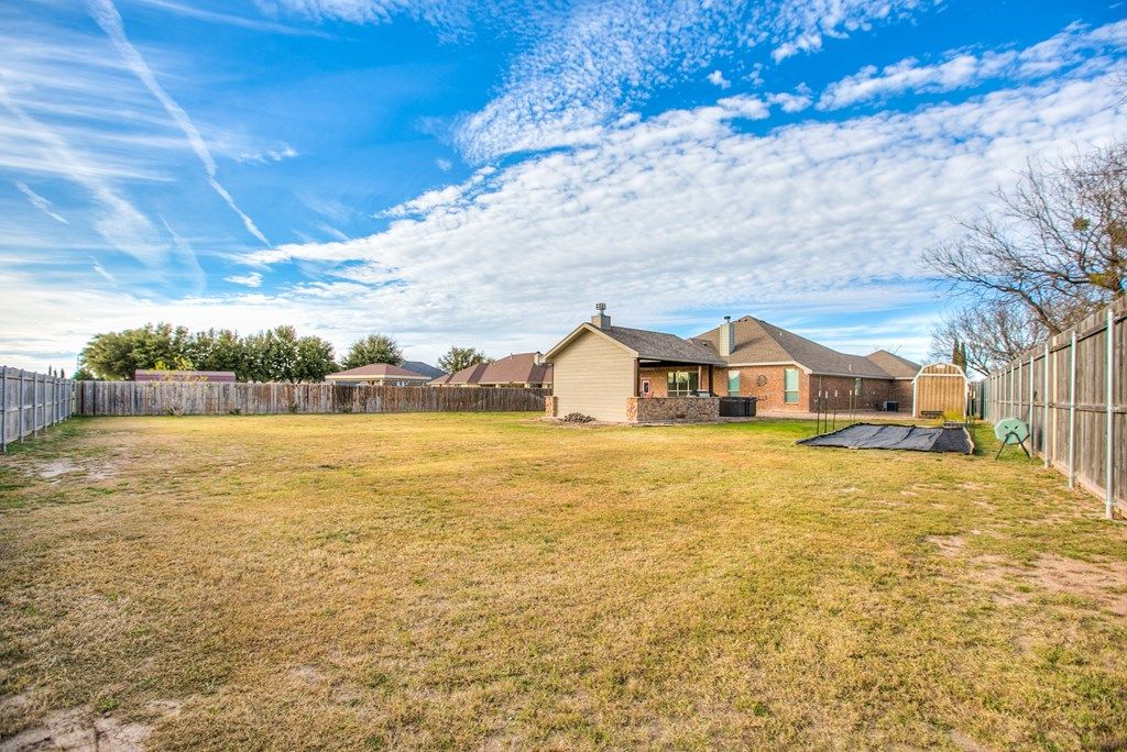 Image 34 of property listing at 1201 S Crossings Court, San Angelo, TX 76904