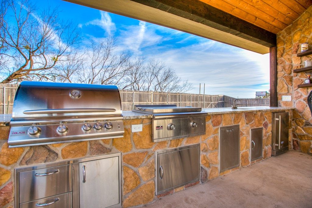 Image 37 of property listing at 1201 S Crossings Court, San Angelo, TX 76904