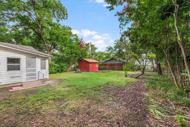 4229 Voncille Street, Haltom City, TX 76117