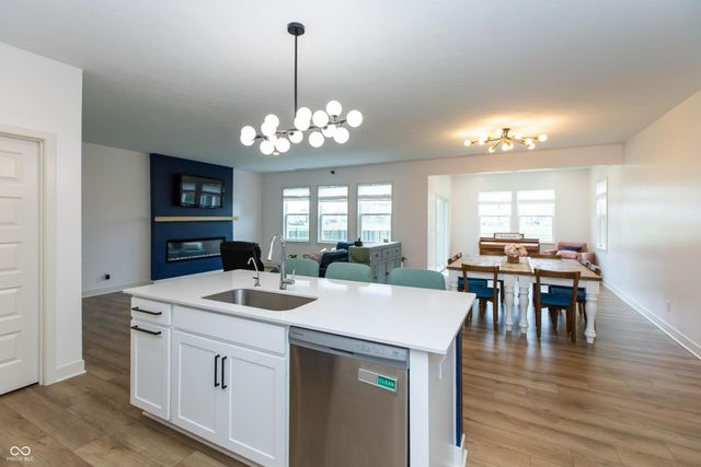 4384 Risen Star Way, Bargersville, IN 46106