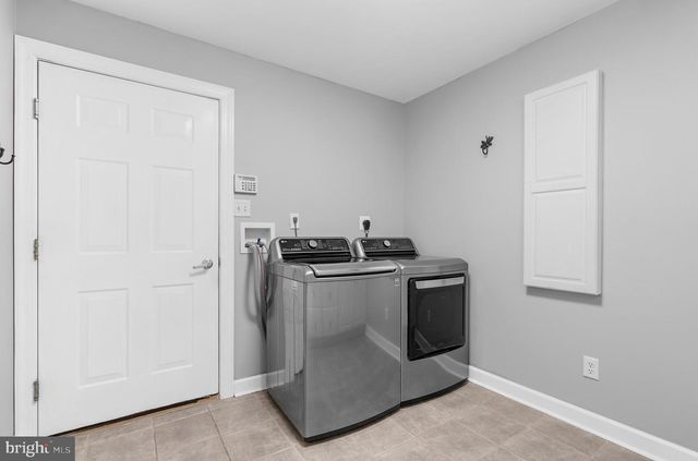 2105 HOLLY NECK RD, Baltimore, MD 21221