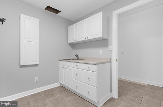 2105 HOLLY NECK RD, Baltimore, MD 21221