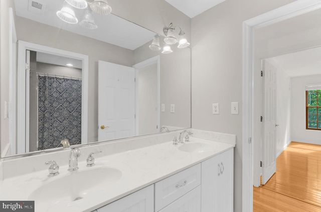 2105 HOLLY NECK RD, Baltimore, MD 21221