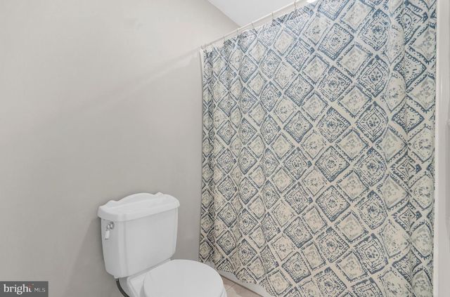2105 HOLLY NECK RD, Baltimore, MD 21221
