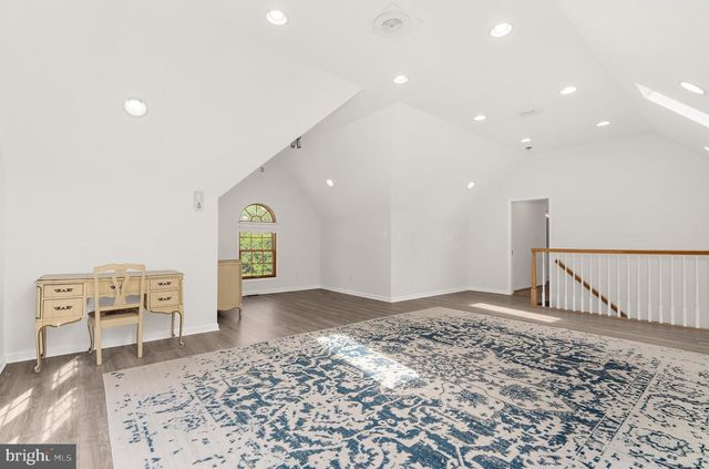 2105 HOLLY NECK RD, Baltimore, MD 21221