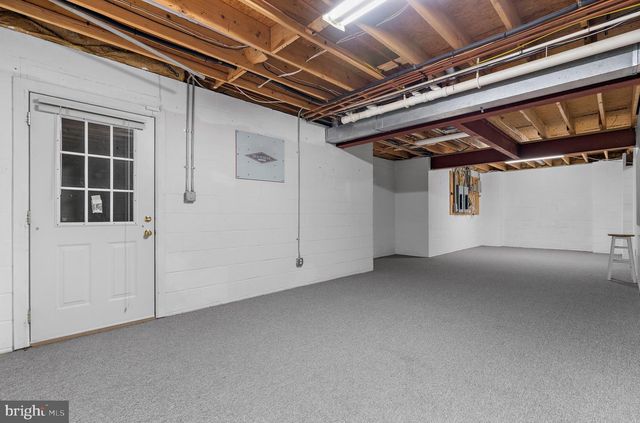 2105 HOLLY NECK RD, Baltimore, MD 21221