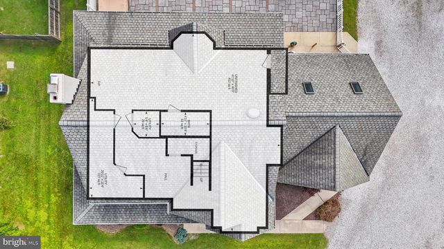 2105 HOLLY NECK RD, Baltimore, MD 21221