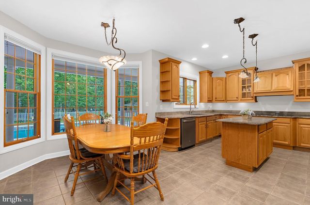 2105 HOLLY NECK RD, Baltimore, MD 21221