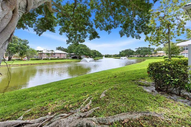 1809 Middleton Way, West Palm Beach, FL 33409