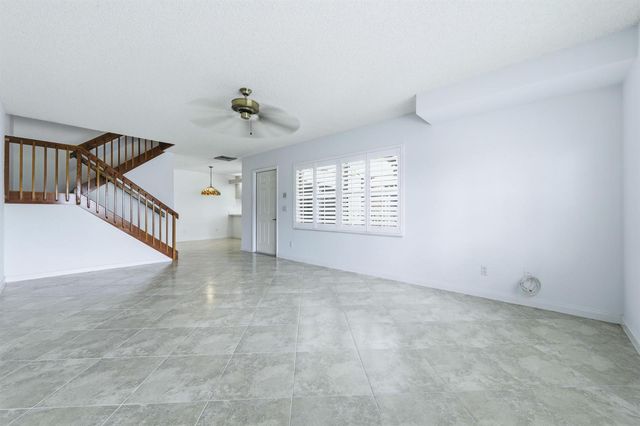 1809 Middleton Way, West Palm Beach, FL 33409