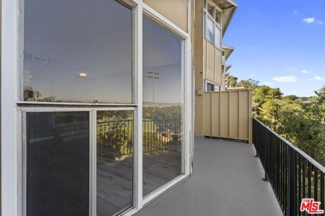 4749 Don Ricardo Drive, Los Angeles, CA 90008