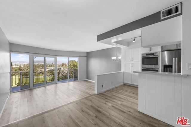 4749 Don Ricardo Drive, Los Angeles, CA 90008