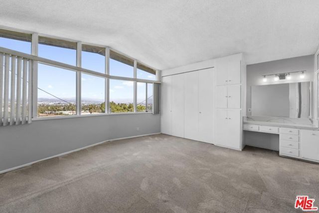 4749 Don Ricardo Drive, Los Angeles, CA 90008