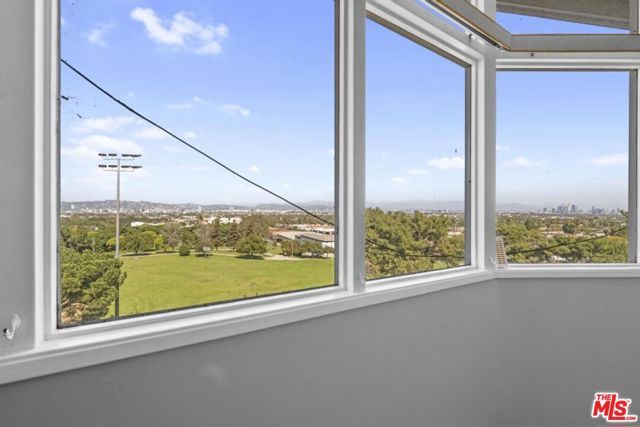 4749 Don Ricardo Drive, Los Angeles, CA 90008