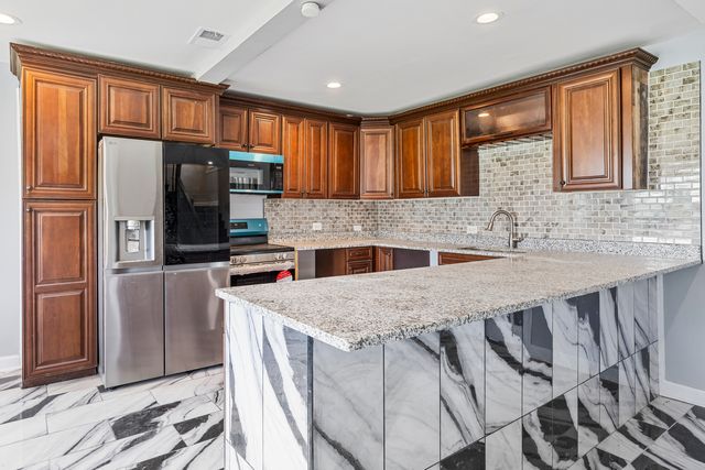 25716 S State Line Road, Crete, IL 60417