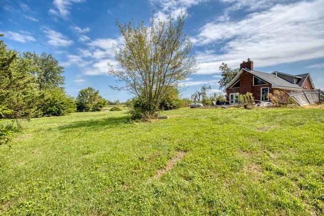 25716 S State Line Road, Crete, IL 60417