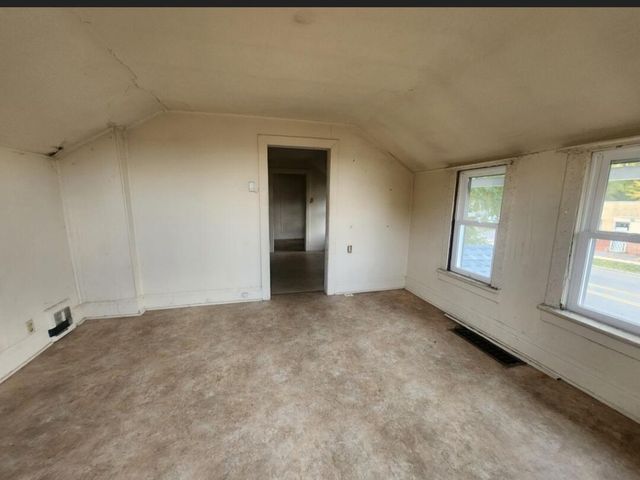 1134 169th Street, Hammond, IN 46324