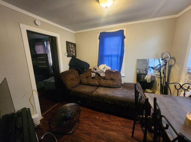 1134 169th Street, Hammond, IN 46324