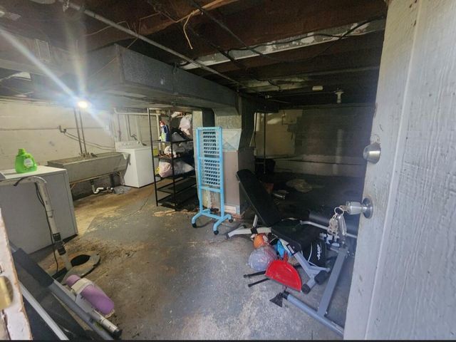 1134 169th Street, Hammond, IN 46324