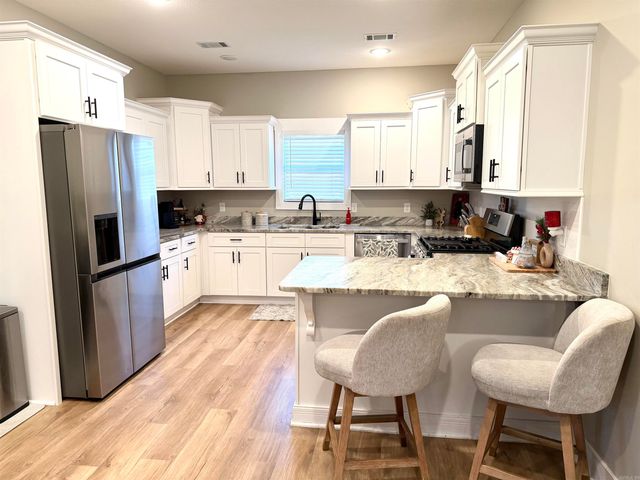 126 Clearwater Dr., Brookland, AR 72417