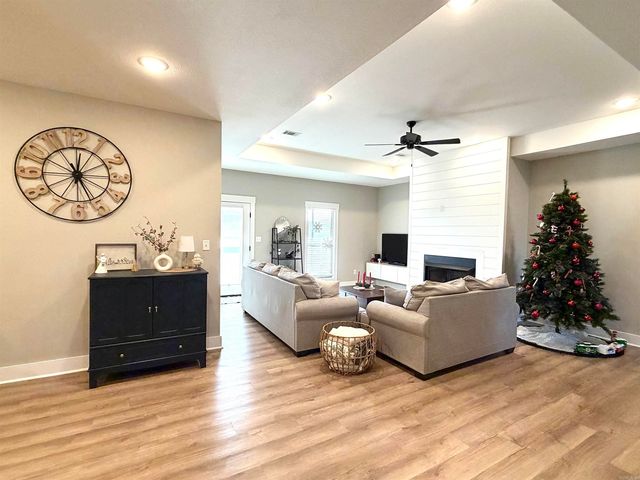 126 Clearwater Dr., Brookland, AR 72417