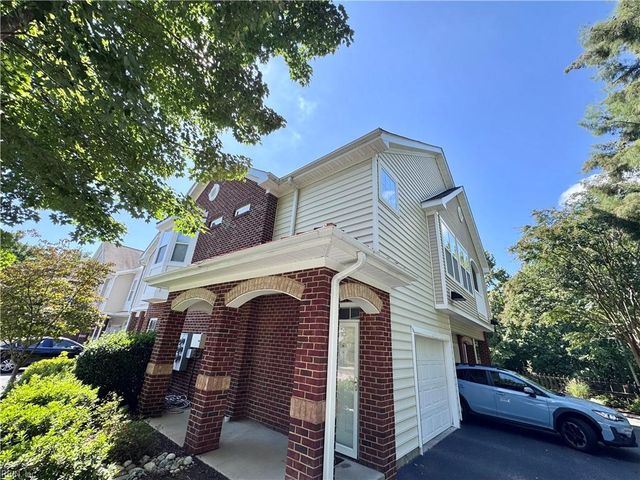 713 Windy Way Unit 108, Newport News, VA 23602