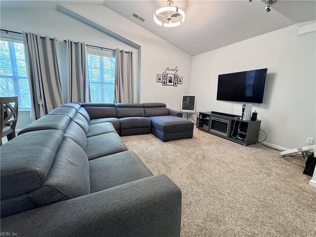 713 Windy Way Unit 108, Newport News, VA 23602