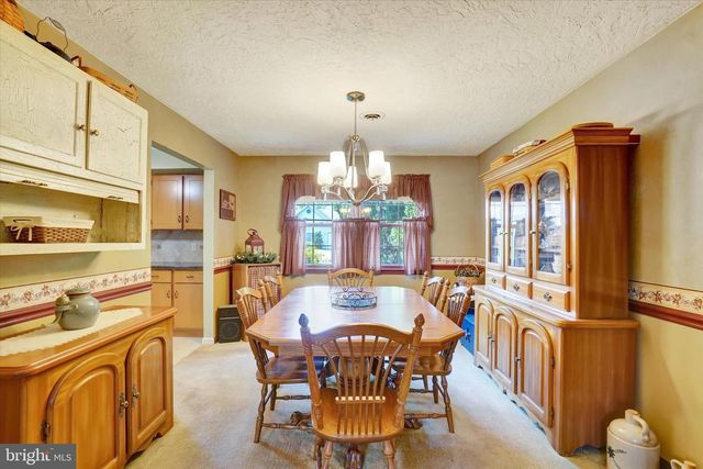 1842 WALNUT BOTTOM RD, York, PA 17408