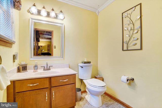 1842 WALNUT BOTTOM RD, York, PA 17408