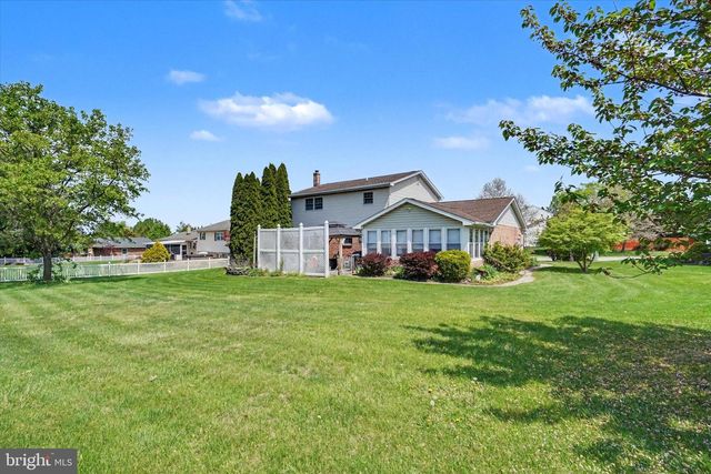 1842 WALNUT BOTTOM RD, York, PA 17408
