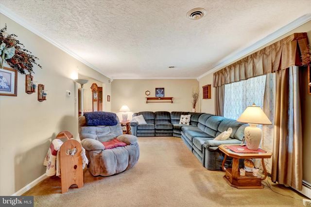 1842 WALNUT BOTTOM RD, York, PA 17408