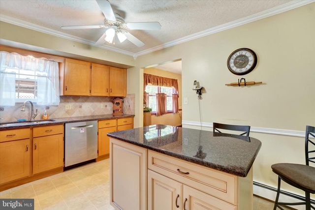 1842 WALNUT BOTTOM RD, York, PA 17408