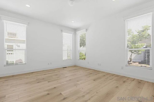 1951 47th 43, San Diego, CA 92102