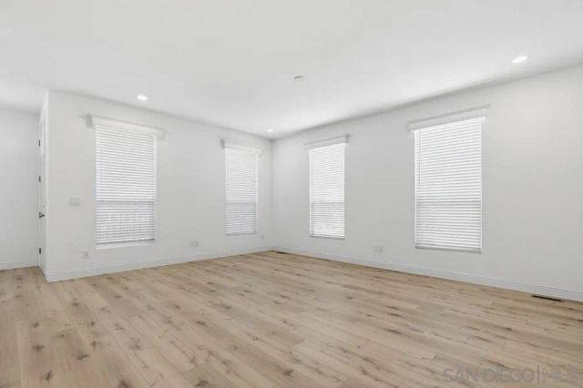 1951 47th 43, San Diego, CA 92102