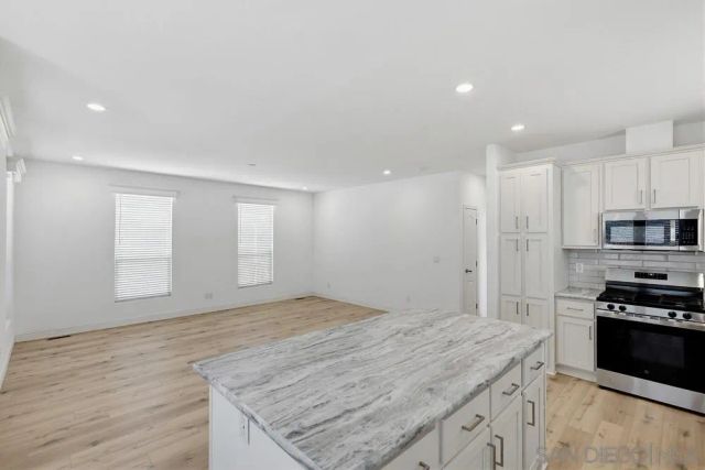 1951 47th 43, San Diego, CA 92102