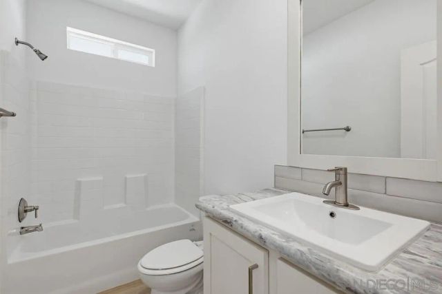 1951 47th 43, San Diego, CA 92102