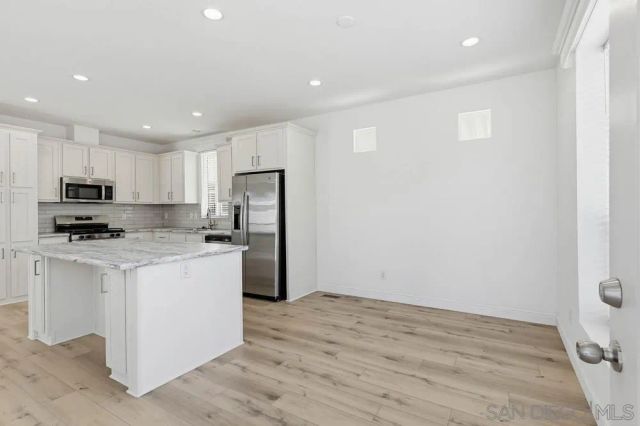 1951 47th 43, San Diego, CA 92102