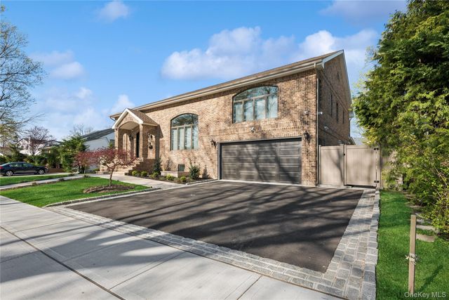 783 Oakleigh Road, North Woodmere, NY 11581