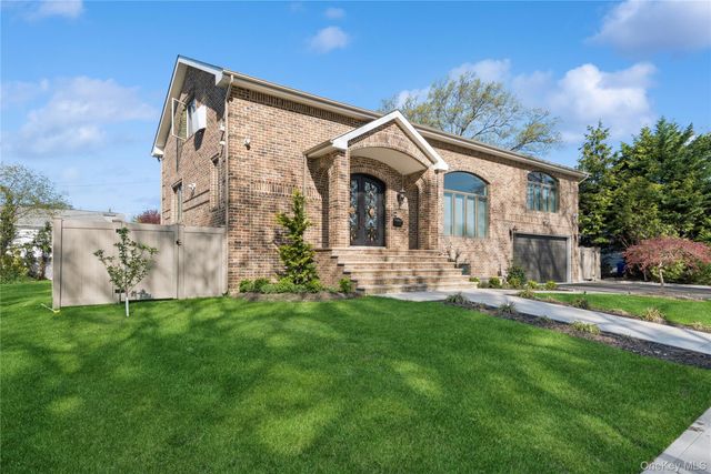 783 Oakleigh Road, North Woodmere, NY 11581