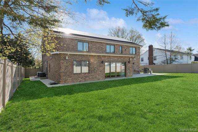 783 Oakleigh Road, North Woodmere, NY 11581