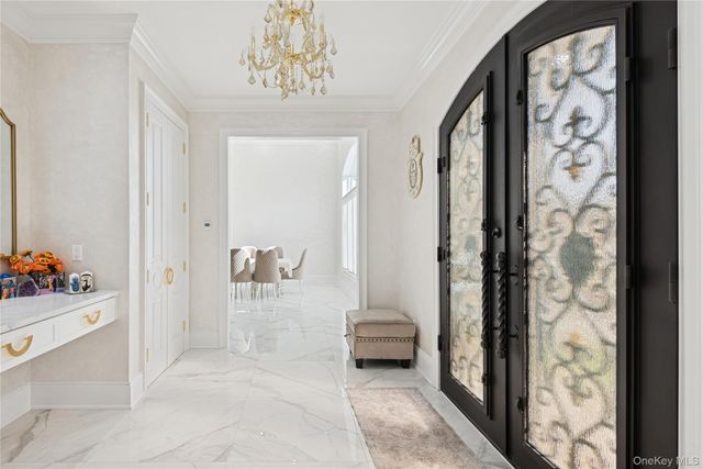 783 Oakleigh Road, North Woodmere, NY 11581