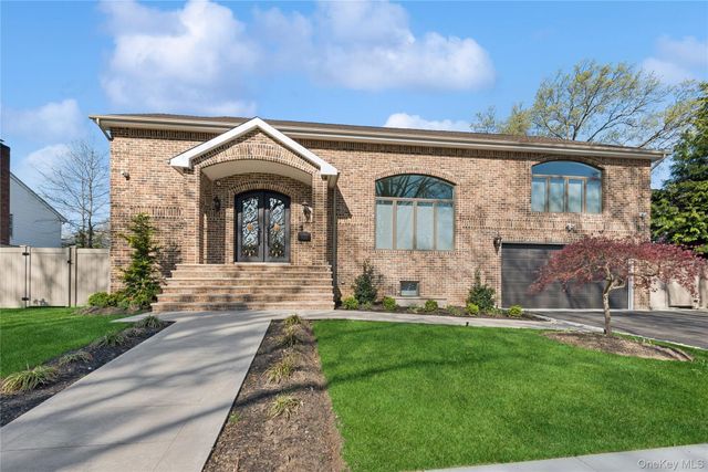 783 Oakleigh Road, North Woodmere, NY 11581