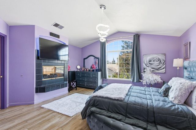 9740 N Whitney Avenue, Fresno, CA 93720
