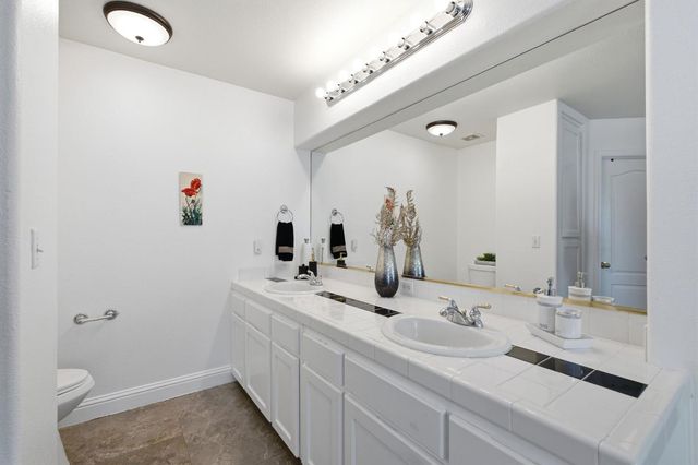 9740 N Whitney Avenue, Fresno, CA 93720