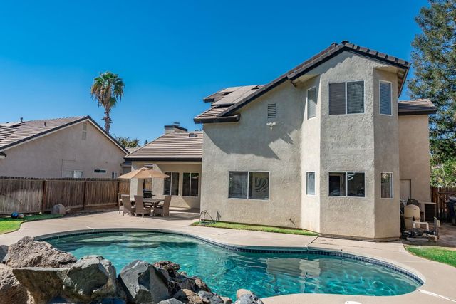 9740 N Whitney Avenue, Fresno, CA 93720