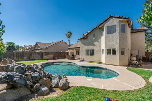 9740 N Whitney Avenue, Fresno, CA 93720