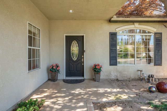 9740 N Whitney Avenue, Fresno, CA 93720