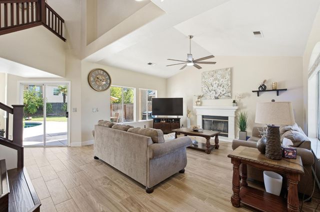 9740 N Whitney Avenue, Fresno, CA 93720